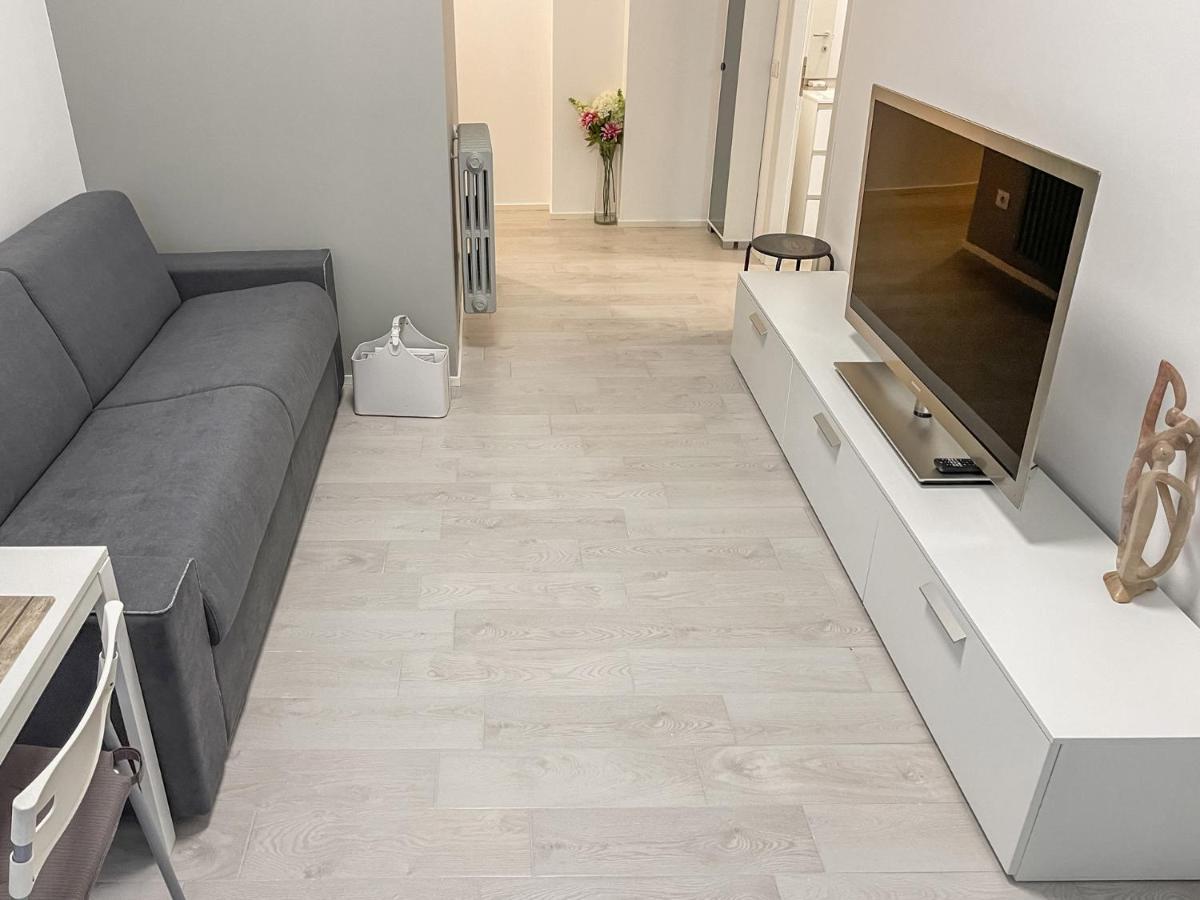 Bnb Capital Milano Moscova - White Exterior foto